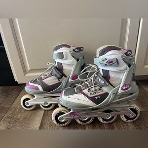 Women’s rollerbades
